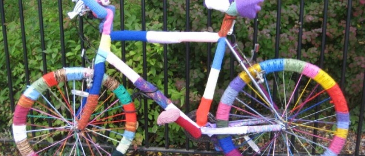 Yarnbombing in Cleobury